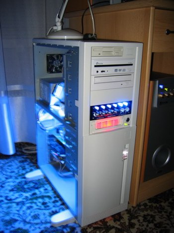 Моддинг корпуса InWin Q-500