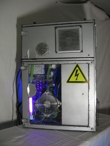 Моддинг корпуса InWin S500