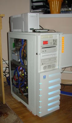 Моддинг корпуса INWIN Q2000