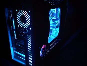 Моддинг корпуса Thermaltake Technology Co