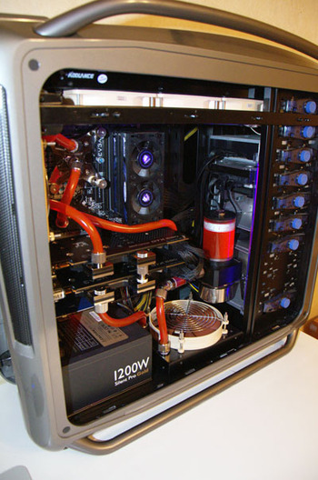 Моддинг корпуса Cooler Master COSMOS S (RC-1100)