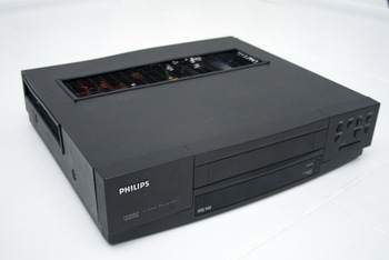 Моддинг корпуса VHS Philips