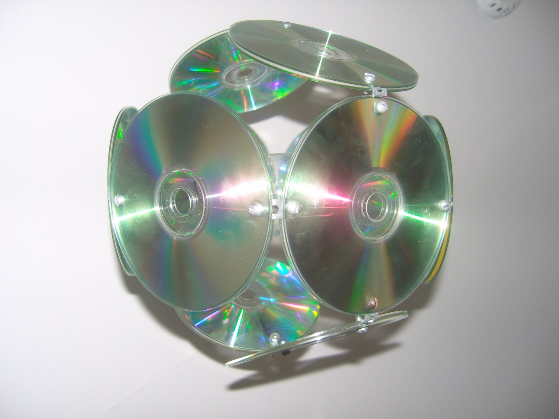 Игрушки из дисков CD