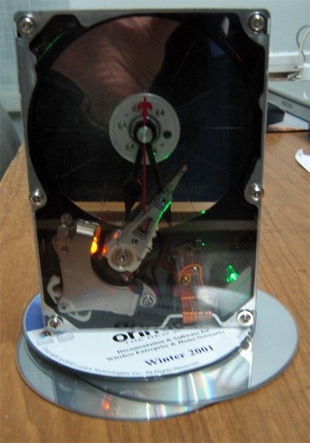 Моддинг HDD Quantum + часы