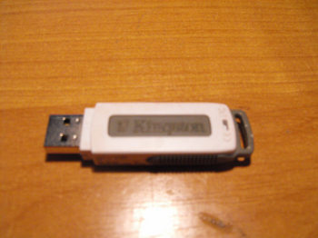 Моддинг Kingston DataTraveler 1Gb