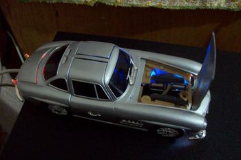 Моддинг Модель автомобиля Mercedes-Benz 300SL 1:24